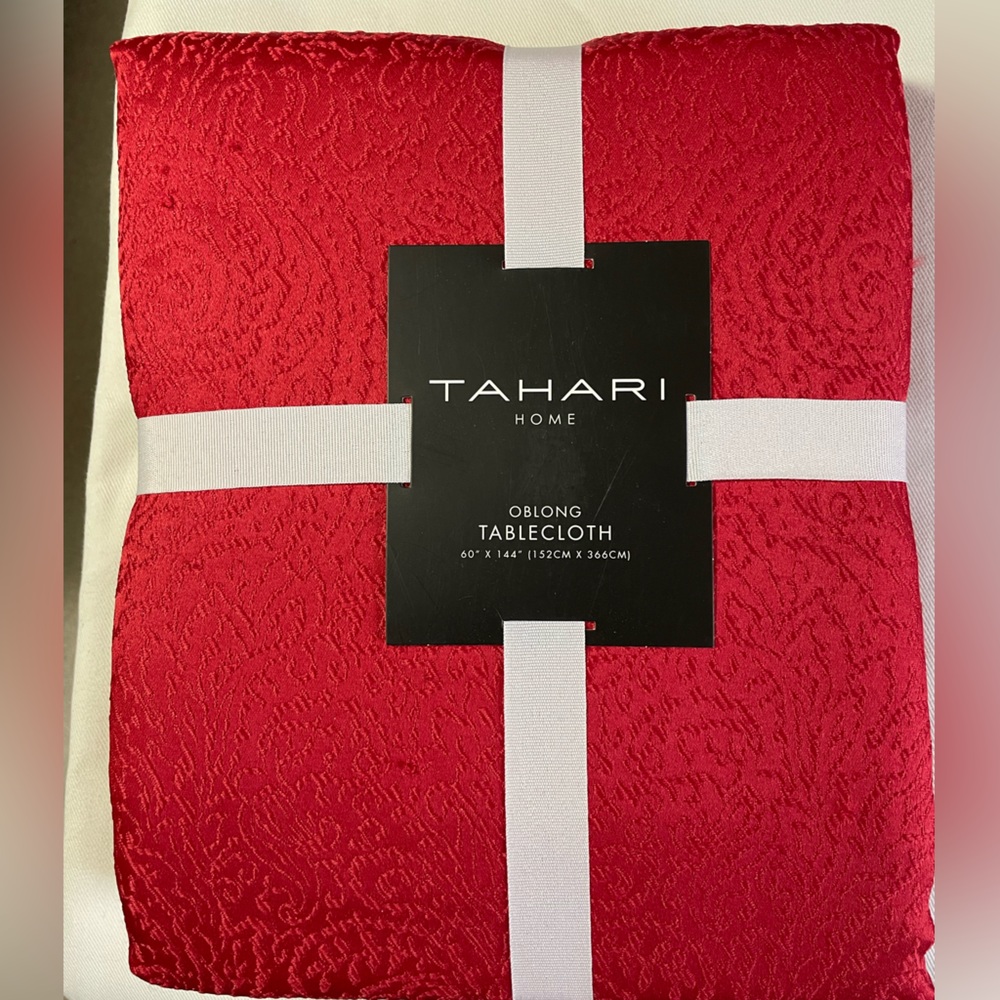 NWT  TAHARI TABLECLOTH  RED   60” x 144”